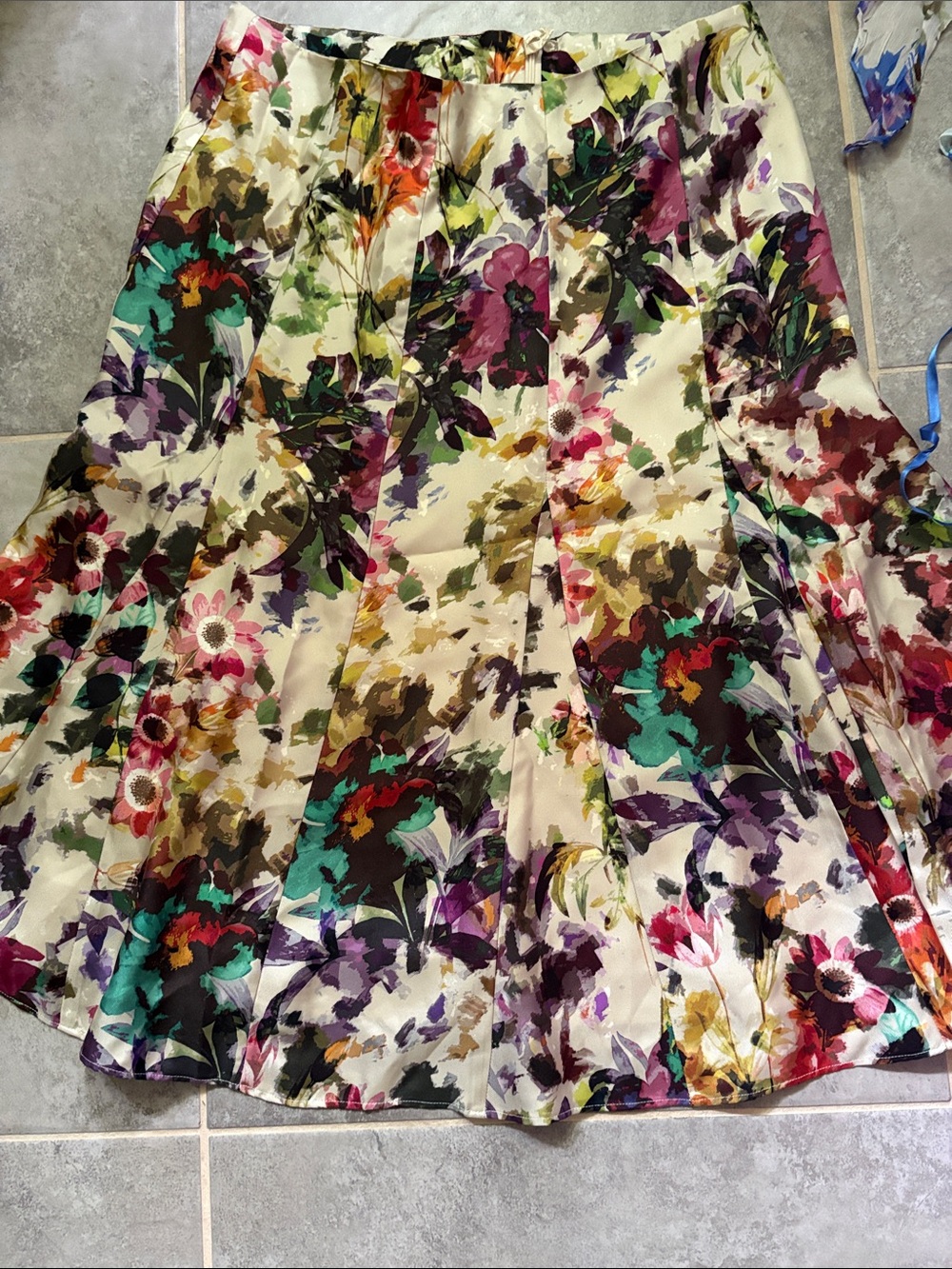 Brooks Brothers Floral A-Line Skirt in Cream with Multicolor Blooms